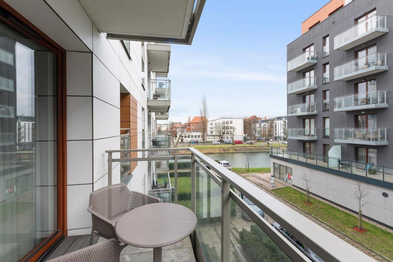 Huoneisto Nowa Motlawa Spa, Pool, Gym & Parking By Downtown Gdańsk